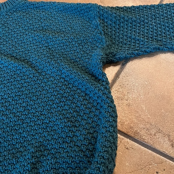 UNIVERSAL THREAD SWEATER - Picture 9 of 9